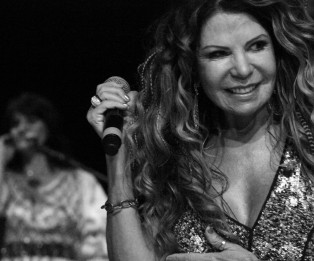 ELBA RAMALHO NO SHOW SERTÃO DA GENTE